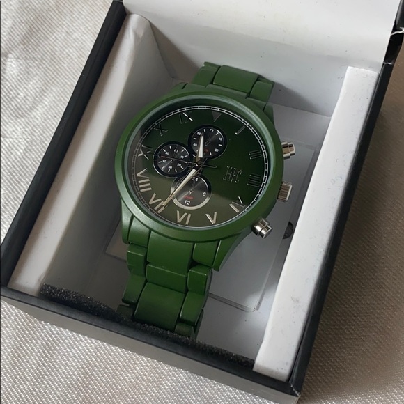 Mens Matte Olive Green Bracelet Watch - Picture 4 of 6